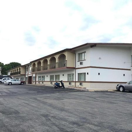 America'S Best Inn Urbana Champaign Eksteriør bilde