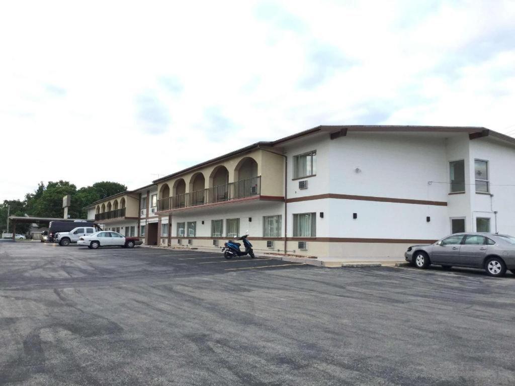 America'S Best Inn Urbana Champaign Eksteriør bilde