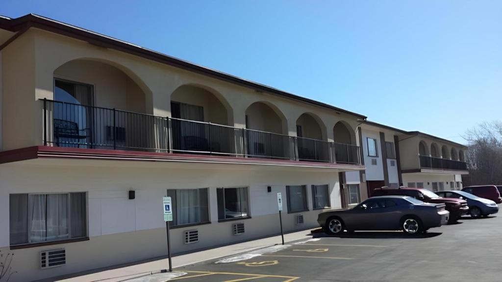 America'S Best Inn Urbana Champaign Eksteriør bilde