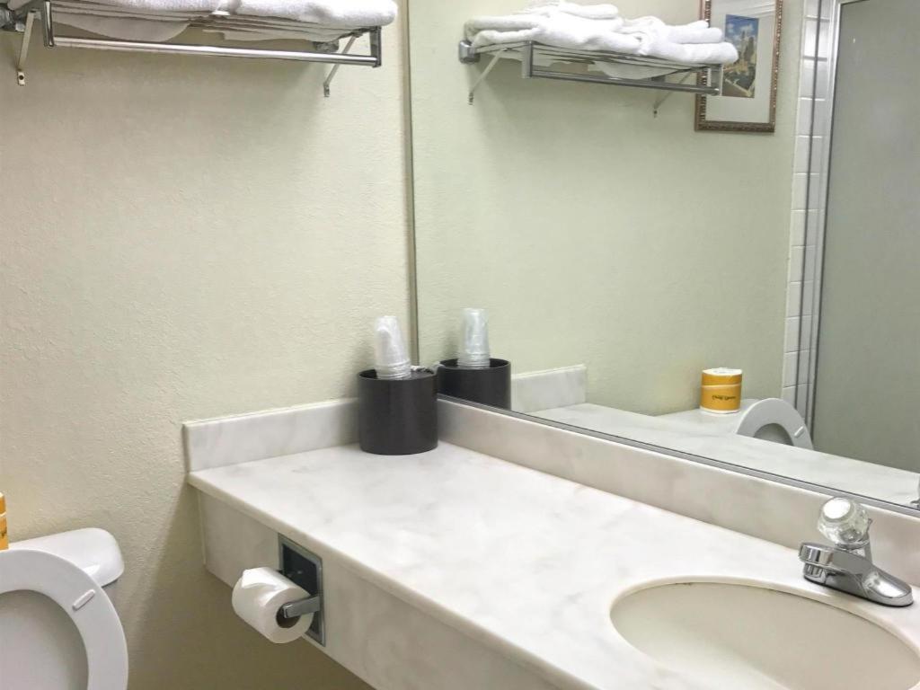 America'S Best Inn Urbana Champaign Eksteriør bilde